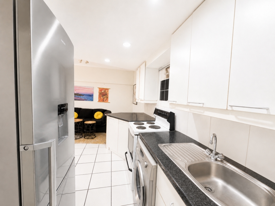 1 Bedroom Property for Sale in Green Point Western Cape